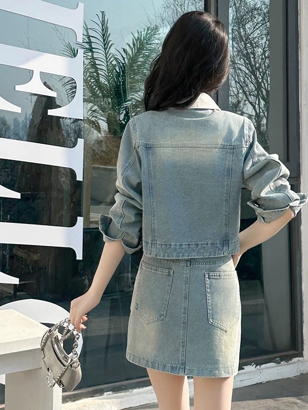 She has all access set DTP181 images